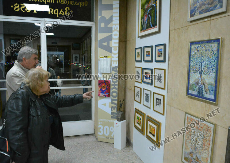 Едномесечна разпродажба на картини ще отчете 30 % за школите „Вале“ и „Колорит“
