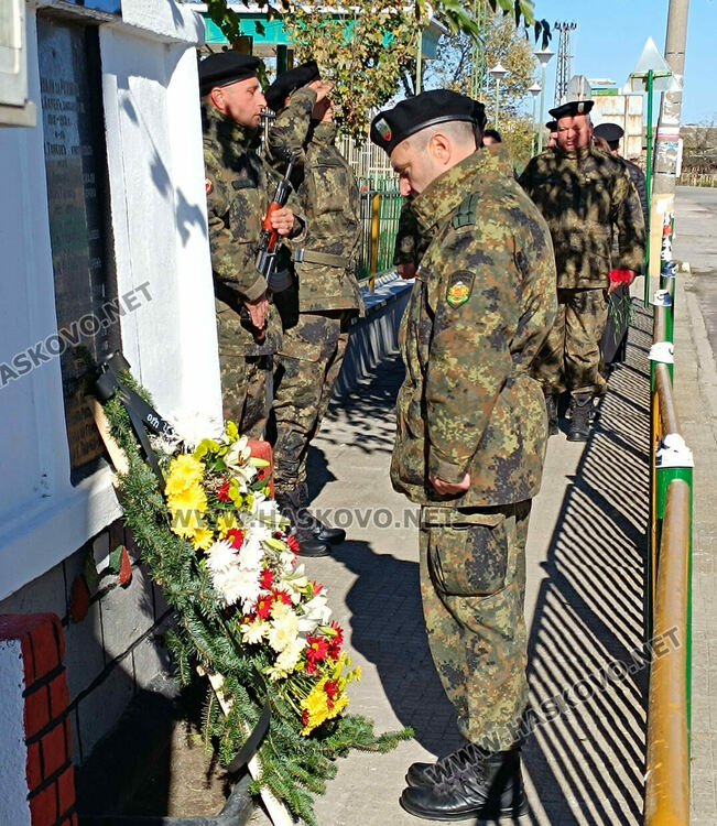 Ученици влязоха във военното поделение край хасковското  с. Корен 