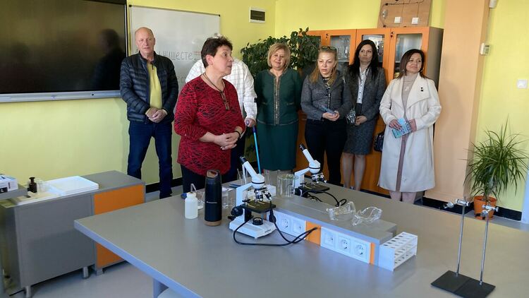 Нова модерна лаборатория откриха в димитровградската езикова гимназия