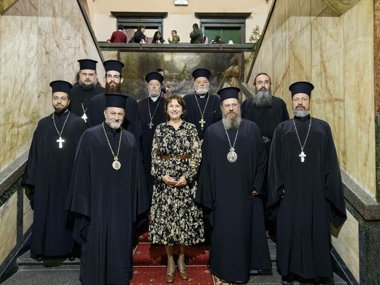 Тържествен концерт по случай Празника Въведение Богородично и Деня на християнското семейство и младеж, се проведе в Перник