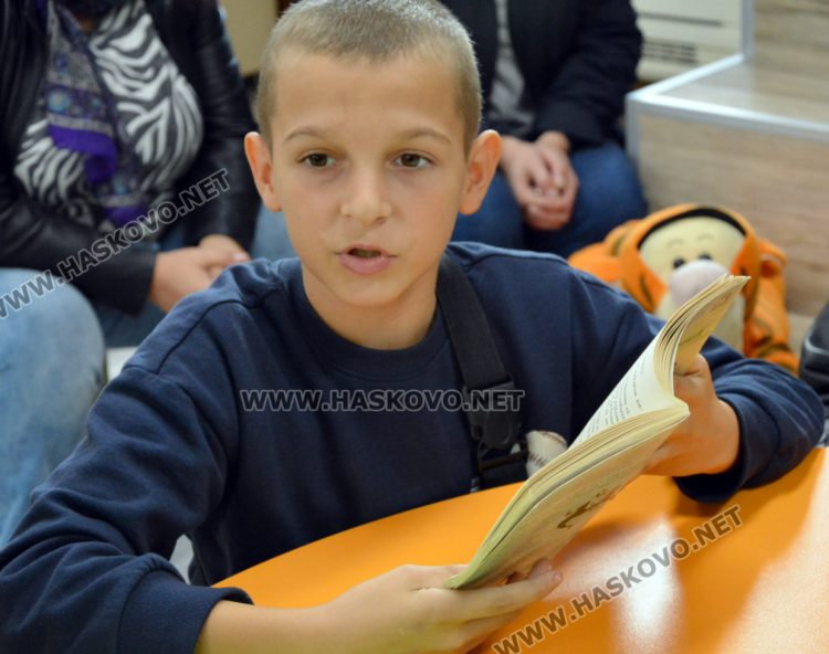 Хасково се включи с много инициативи в  първия у нас Ден на четенето