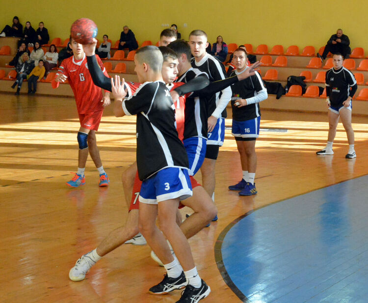 „Асти ‘91“ е едноличен лидер при младежите след нови две победи 