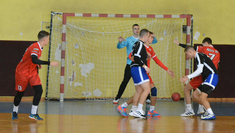 „Асти ‘91“ е едноличен лидер при младежите след нови две победи 