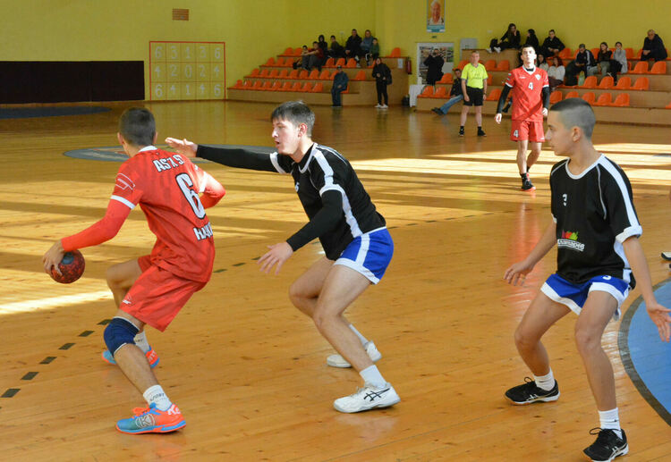 „Асти ‘91“ е едноличен лидер при младежите след нови две победи 