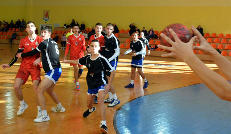 „Асти ‘91“ е едноличен лидер при младежите след нови две победи 