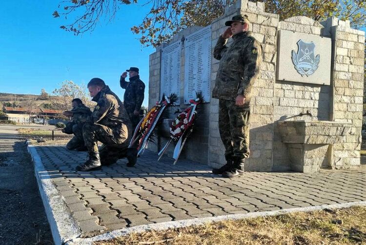 Кметът на Асеновград: Нека никога бъдните поколения да не усетят отблизо зловещия дъх на войната 