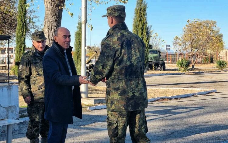 Кметът на Асеновград: Нека никога бъдните поколения да не усетят отблизо зловещия дъх на войната 