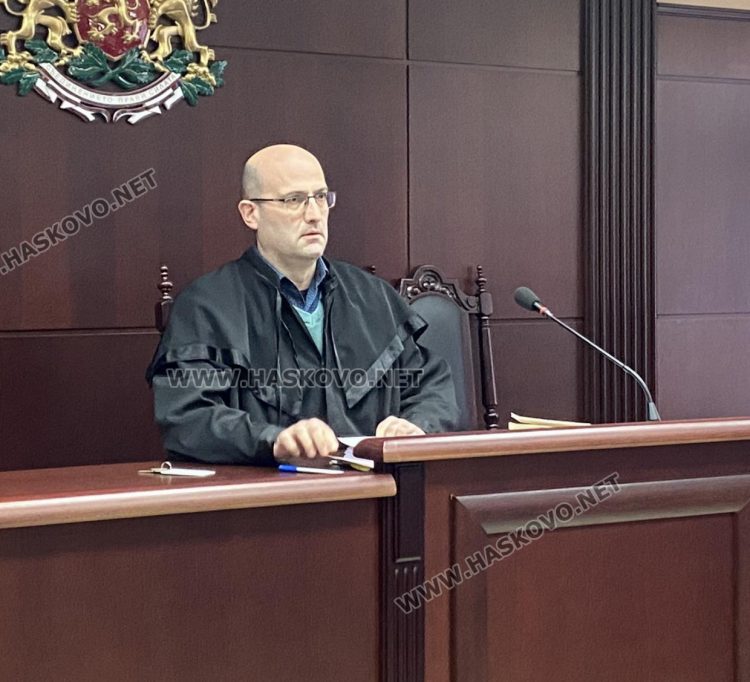 Възможен е нов рестарт на броенето на бюлетини за общински съветници в Хасково