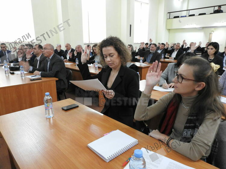 Община Кърджали хваща последния влак за многофункционална спортна площадка във „Възрожденци“