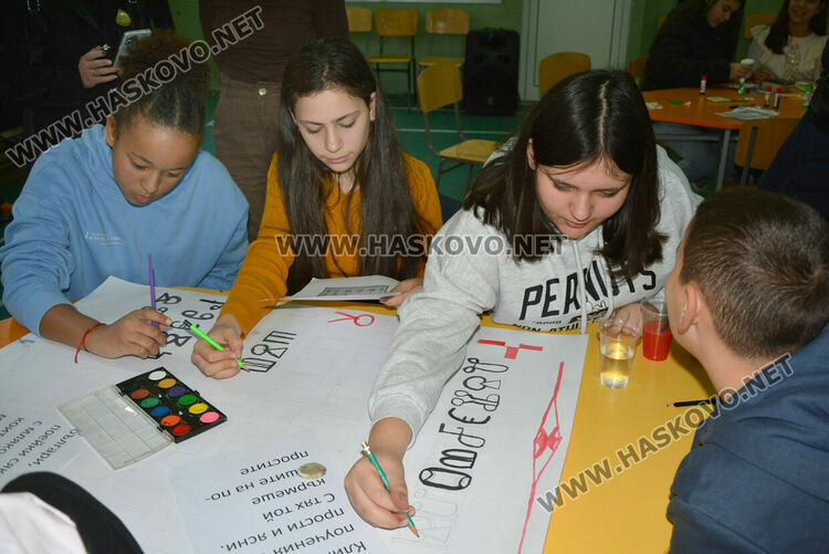 Магдалена Димова е отличена с „Климентова награда“