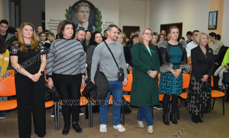 Хасково приема 53 състезатели в Националния кръг за речеви и комуникативни умения на английски език