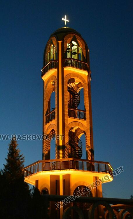 Колеги измъкват жена от 10-годишен капан на насилие