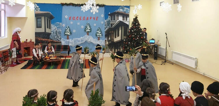 Организират детски фестивал „Коледарче“, записват до 7 декември