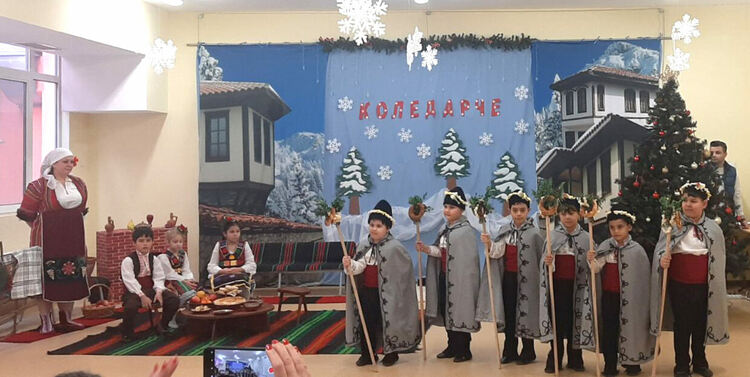 Организират детски фестивал „Коледарче“, записват до 7 декември