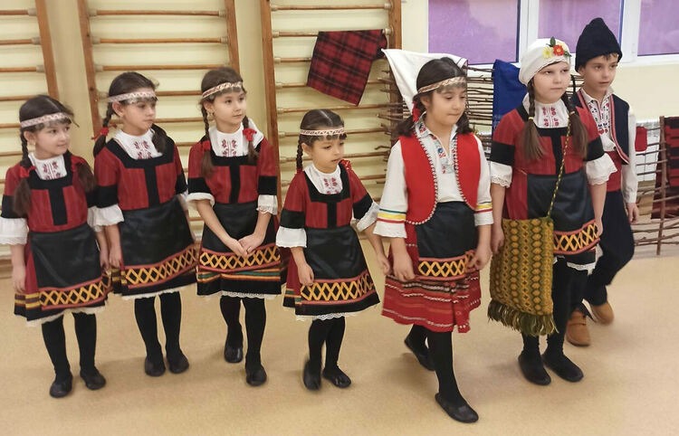 Организират детски фестивал „Коледарче“, записват до 7 декември