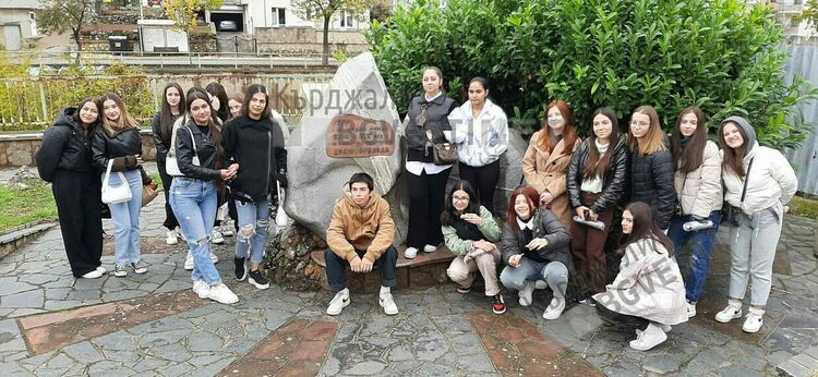 По стъпките на българските култура и занаяти