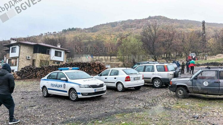 Протестиращите риболовци внесоха жалби в Прокуратурата и Министерството на земеделието срещу ръководството на Еленовото стопанство, ще се борят до край/снимки/