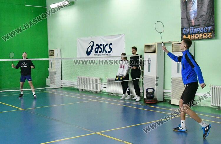 В Хасково стартира отборният шампионат по бадминтон