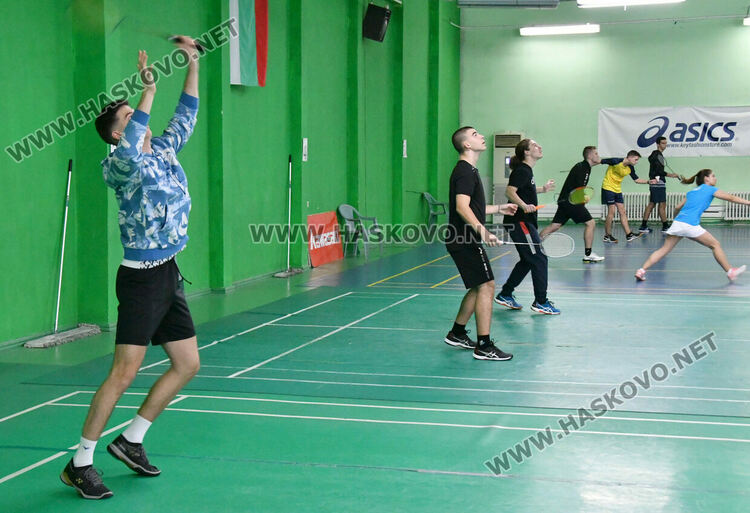 В Хасково стартира отборният шампионат по бадминтон
