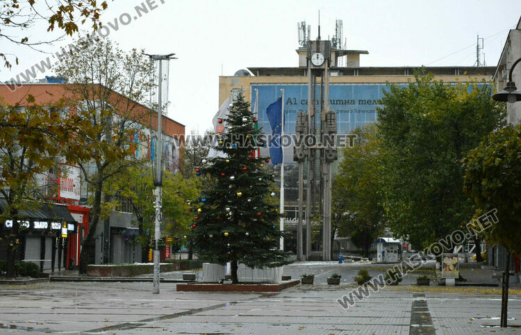 Първият сняг зарадва хасковлии и най-вече децата