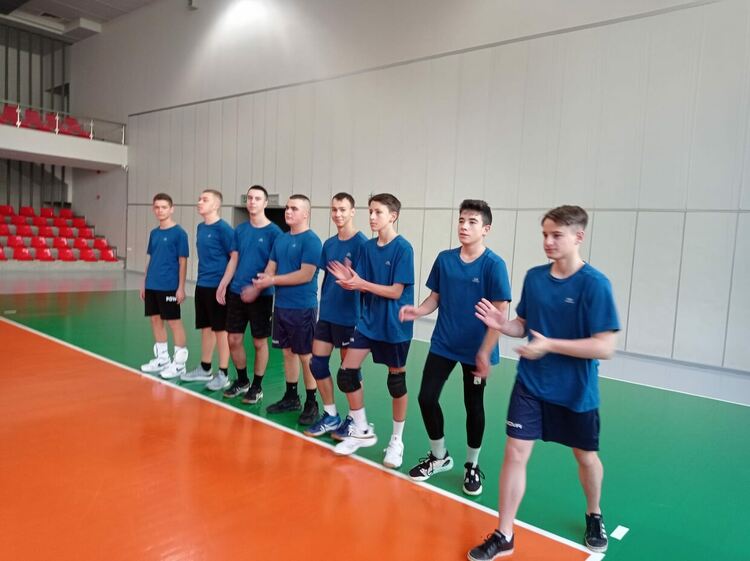 В ППМГ "Васил Левски" - Смолян се оказаха почитатели на волейбола