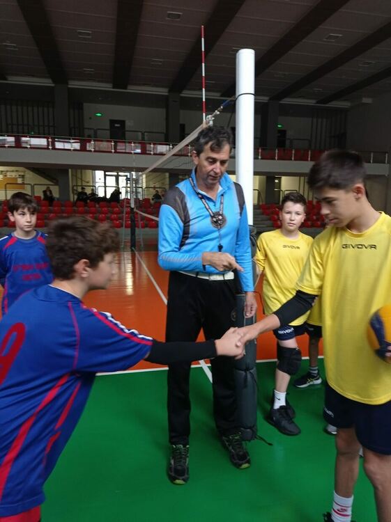 В ППМГ "Васил Левски" - Смолян се оказаха почитатели на волейбола