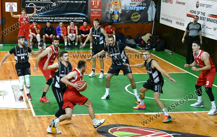 В инфарктен мач „Хасково“ победи „Локомотив“ с 1 точка разлика