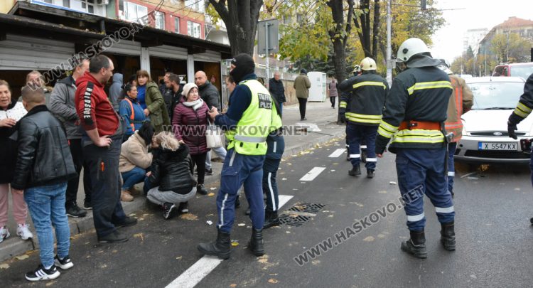 Блъснаха ученичка на пешеходна пътека, пресичаща на червен светофар