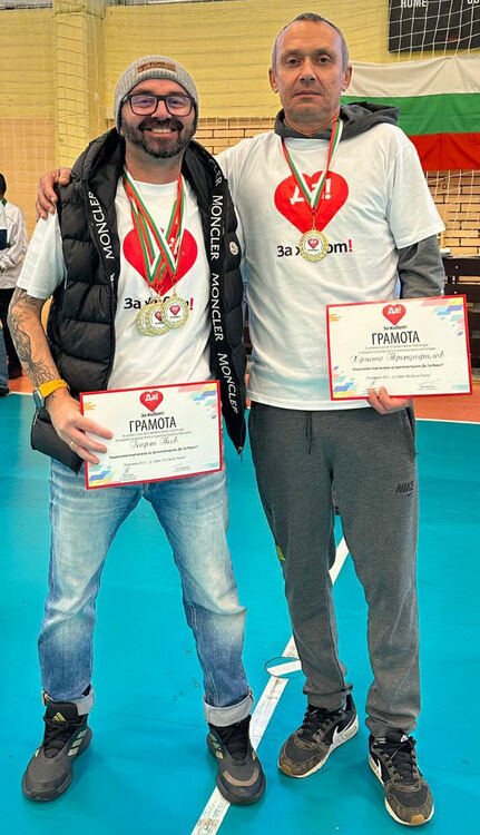 Георги Пеев подари свой медал на Хасково