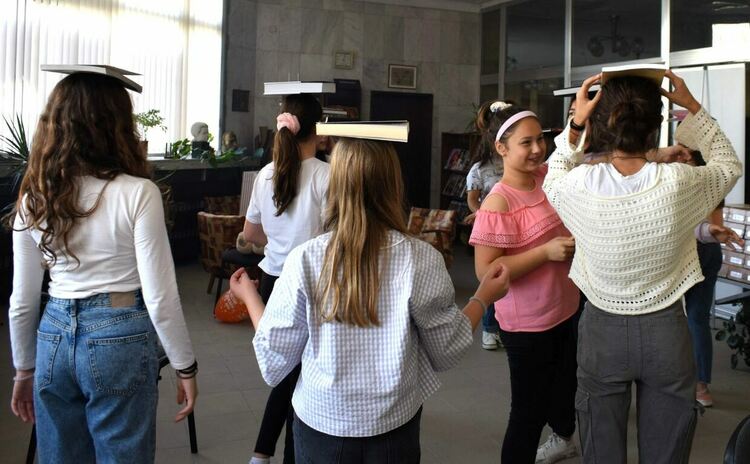 "Читател на годината - 2022г." на Асеновград отпразнува своя рожден ден в Градската библиотека