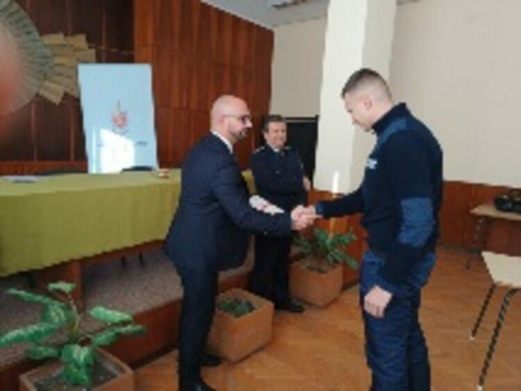 Осем новоназначени служители стават част от звено „Общински полиция“ в Перник