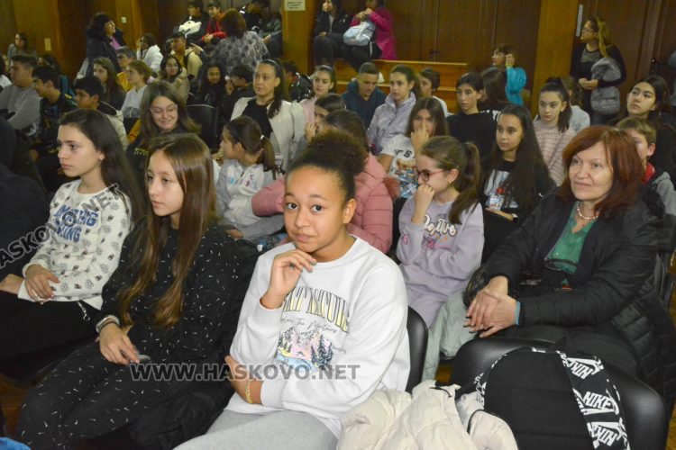 Явор Колев: Контролът, но през доверието на децата, е най-добрият начин да ги предпазим като жертви на киберпрестъпления