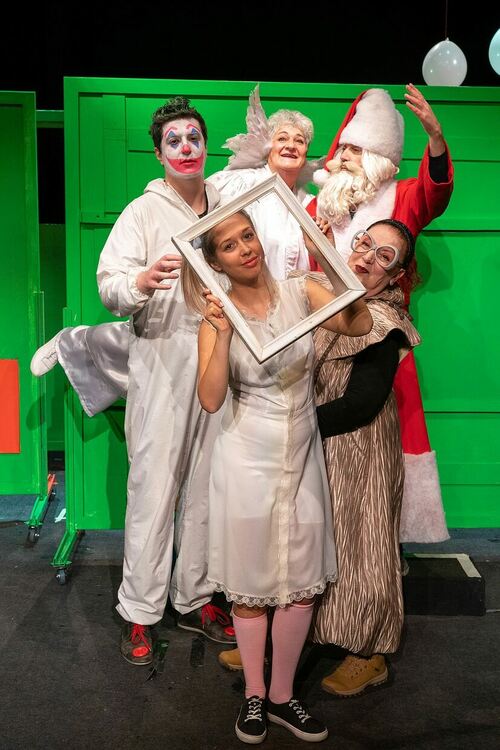 РДТ- Смолян: Каним ви на премиерата на „Дете на прозореца“ на 2 декември от 11:00 часа