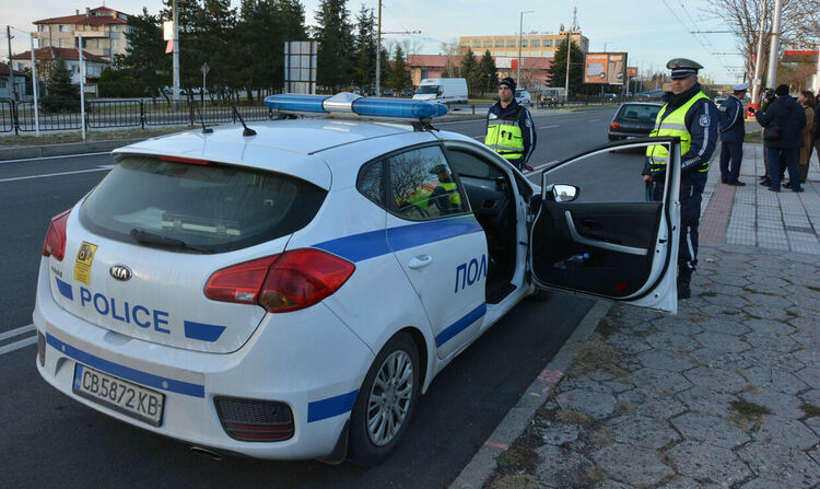 41 пешеходци глобени за месец  в Хасково за неправилно пресичане 