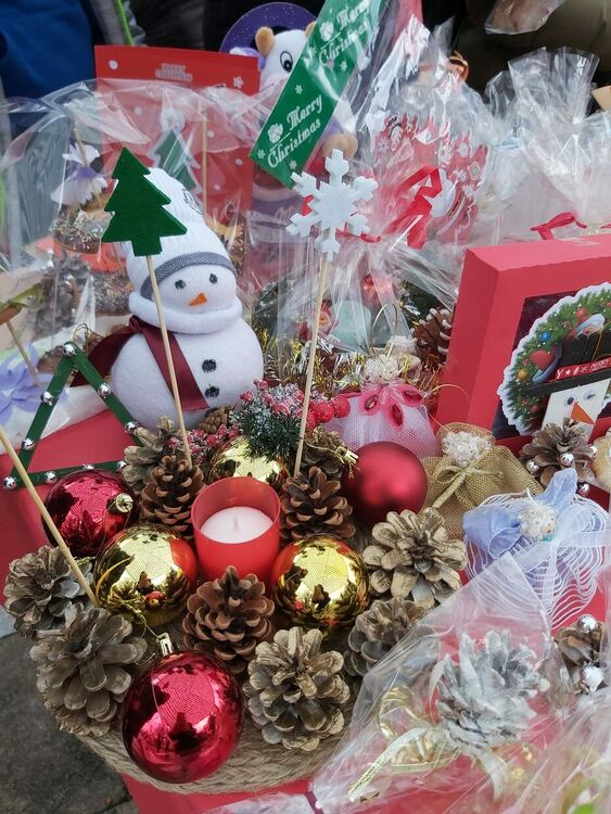 Стартираха коледните благотворителни кампании в СУ "Златаров"