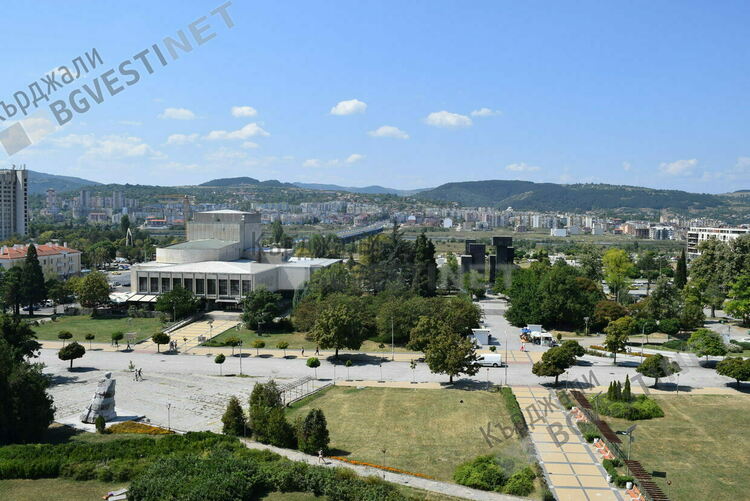 45-годишен отправял закани към полицаи, заради забележка за силна музика