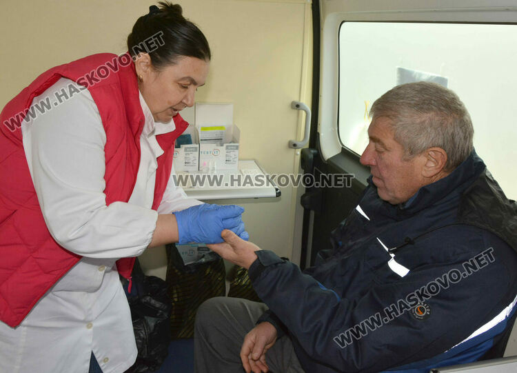 Седем нови ХИВ позитивни за година в Хасковско