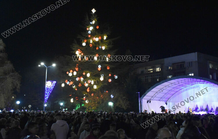 Дядо Коледа пристигна и в Димитровград