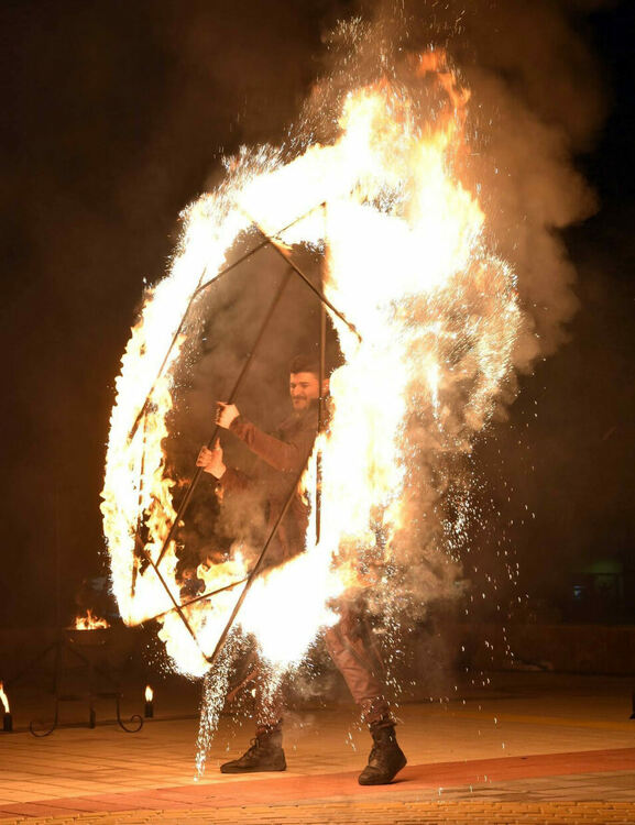 Грейна Коледната елха в Харманли