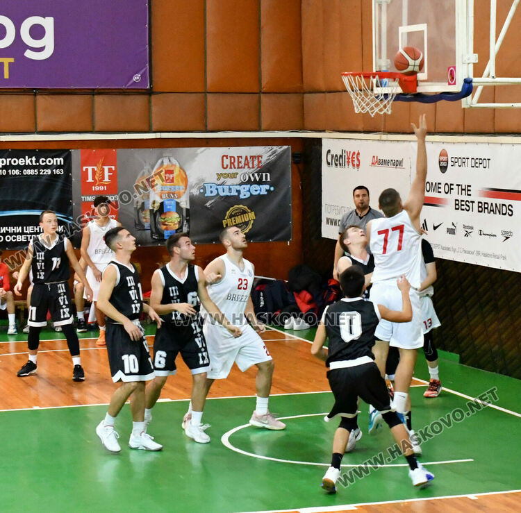 Младежите на баскетболния „Хасково“ са еднолични лидери след нови две победи