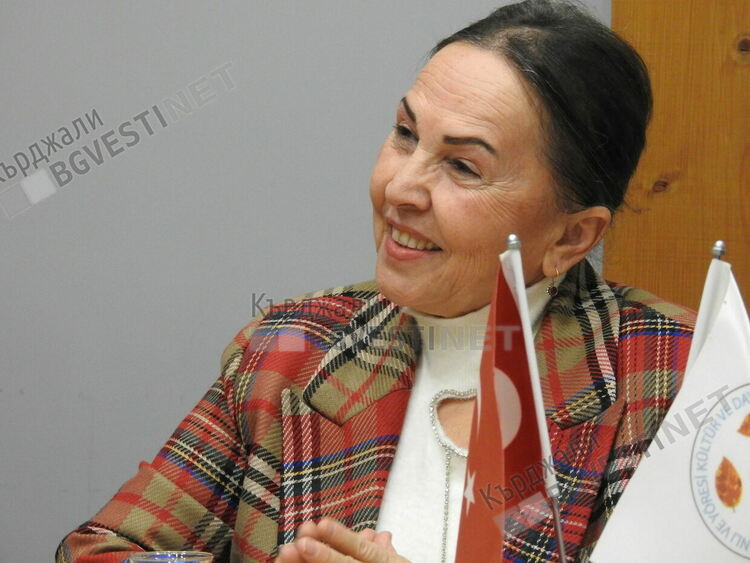 Изселниците ни от Момчилград ще подпомогнат закупуването на мобилен мамограф за превенция на рака на гърдата в Кърджалийско