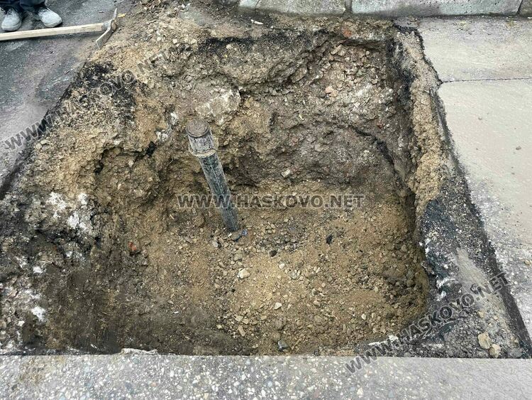 Затвориха улица „Константин Симидчиев“ за подмяна на амортизирания водопровод