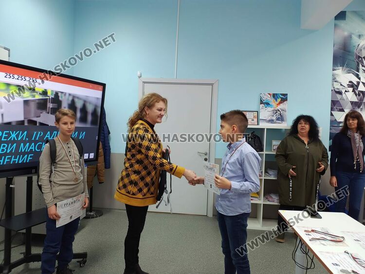 6 медала за ученици от ПМГ от математическия турнир „Перперикон“