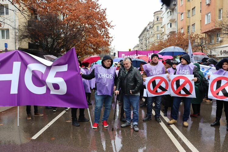 Актрисата Иванка Шекерова: Видях срама в очите на полицая, че не е от страната на културата, а е задължен да я избутва