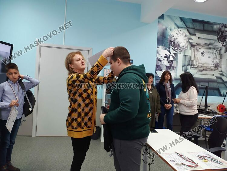 6 медала за ученици от ПМГ от математическия турнир „Перперикон“