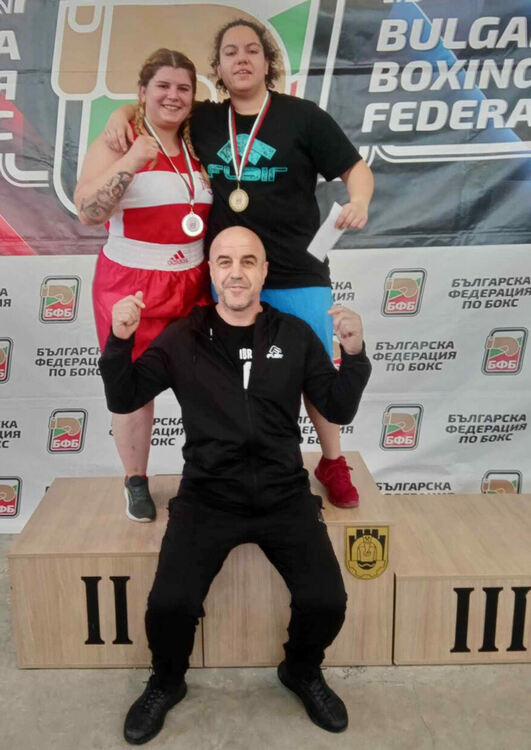 Испанец донесе медал на свиленградския клуб по бокс „Армата“