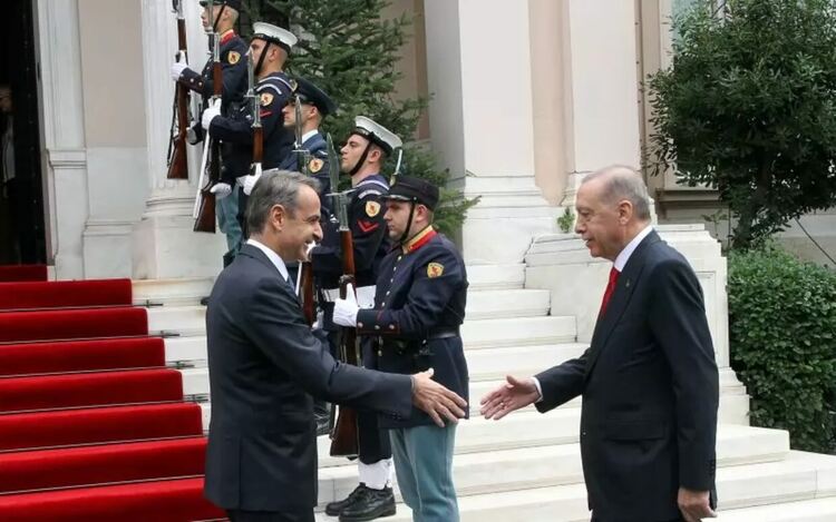 Гърция и Турция обявиха, че им се налага да се помирят