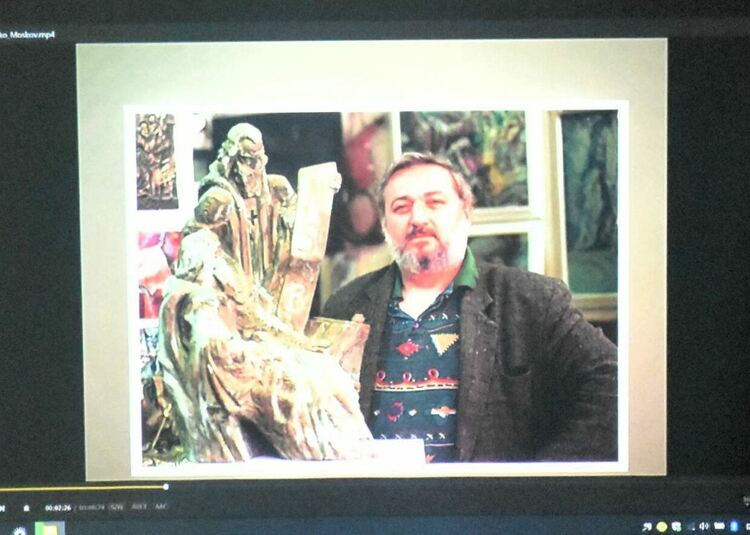 Местни художници събраха свои творби в изложбата "Приказки за Коледа"