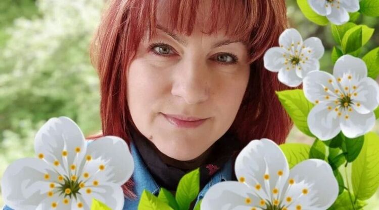 Полицайката от Смолян Добрина Ангелиева издаде дебютната си книга "Една специална библиотека"