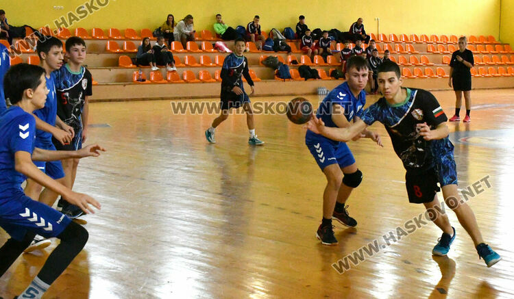 Хасковските хандбалисти се класираха за финалите на Купата на България